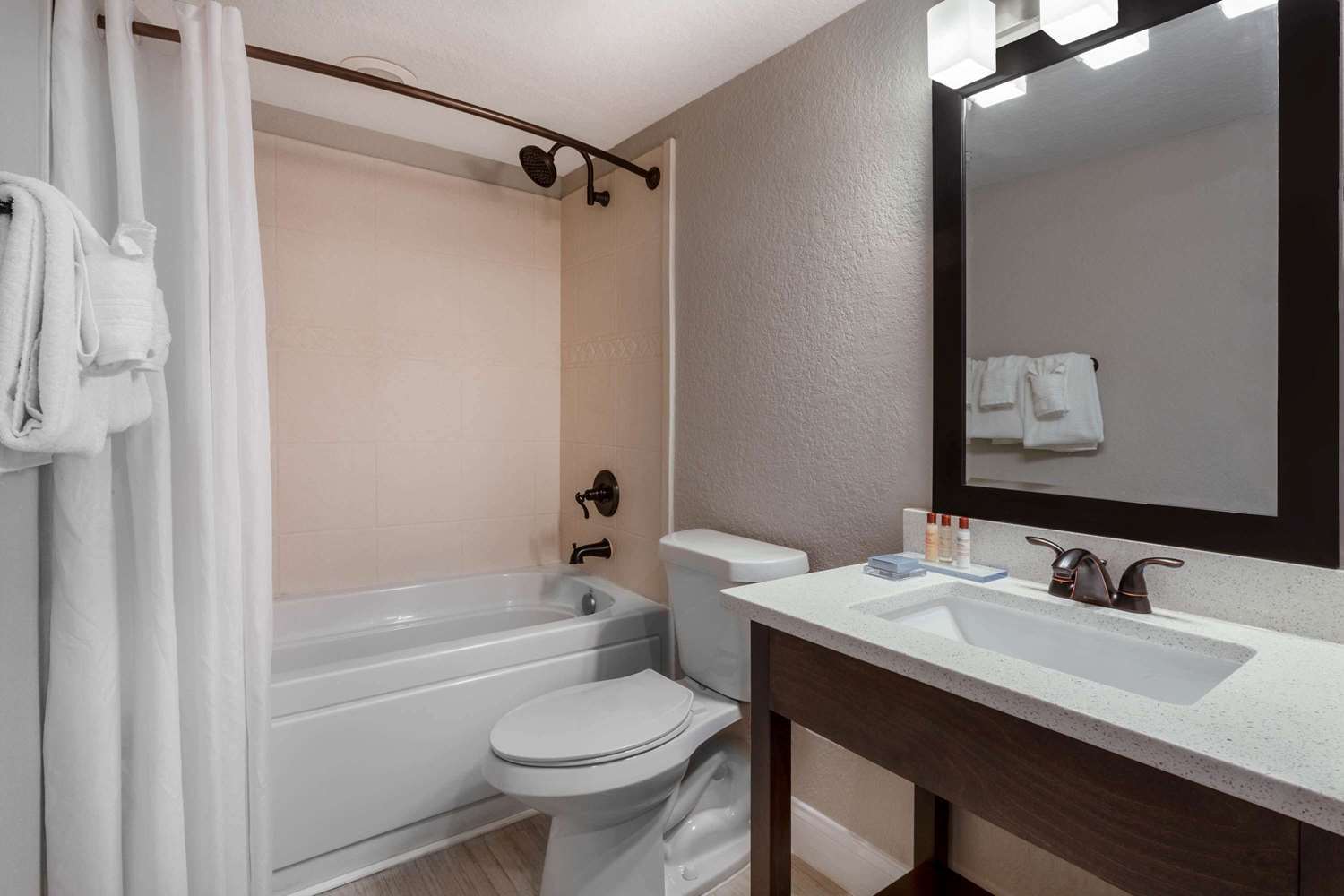 Hawthorn Suites By Wyndham Kissimmee Gateway Zewnętrze zdjęcie